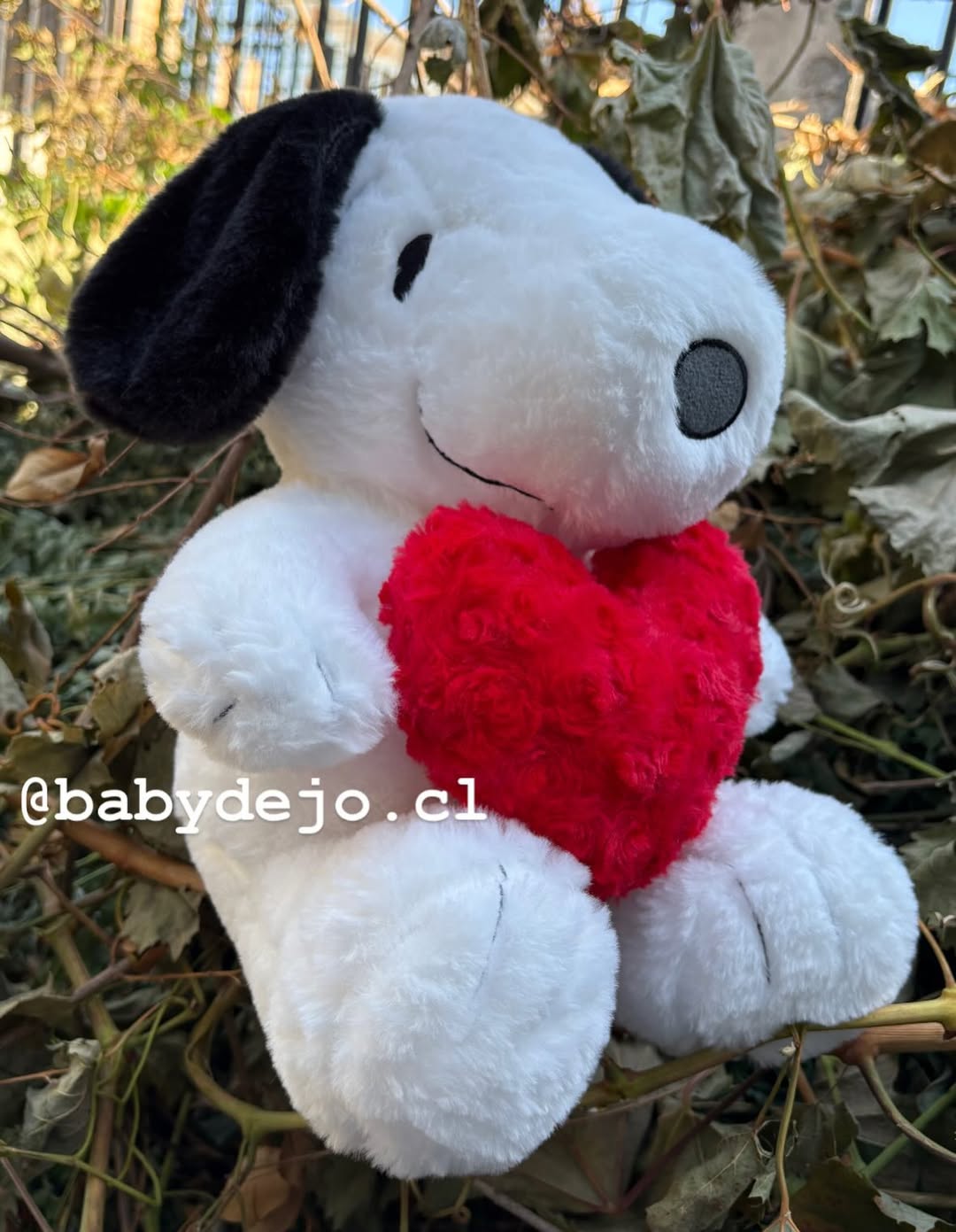 snoopy con corazon de 35cm - Image 1