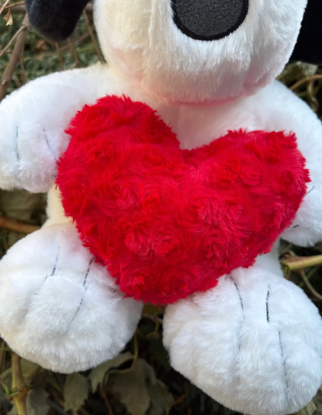 snoopy con corazon de 35cm - Image 2