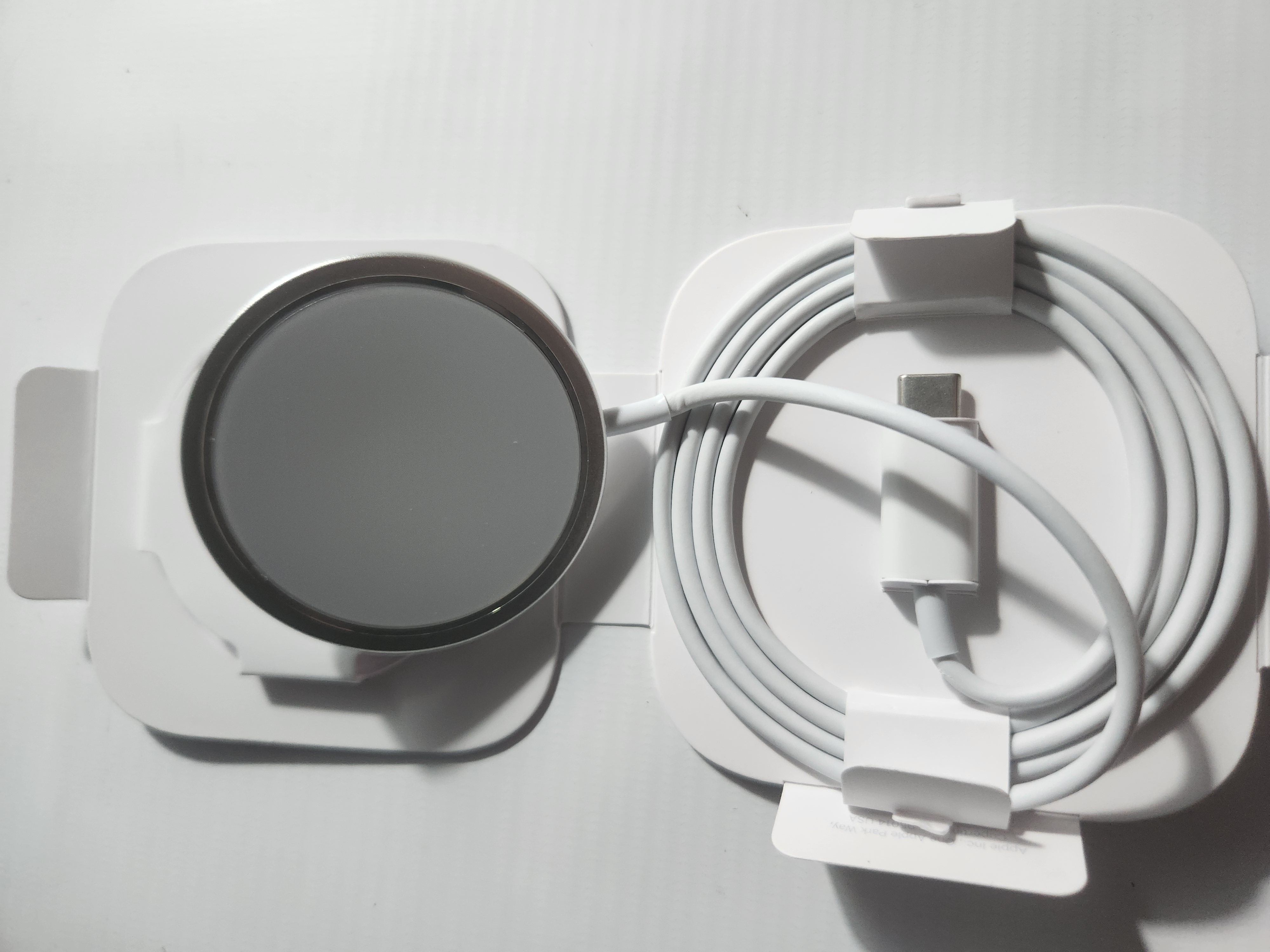 Cargador Inalámbrico Magnético MagSafe para Celular - Image 1