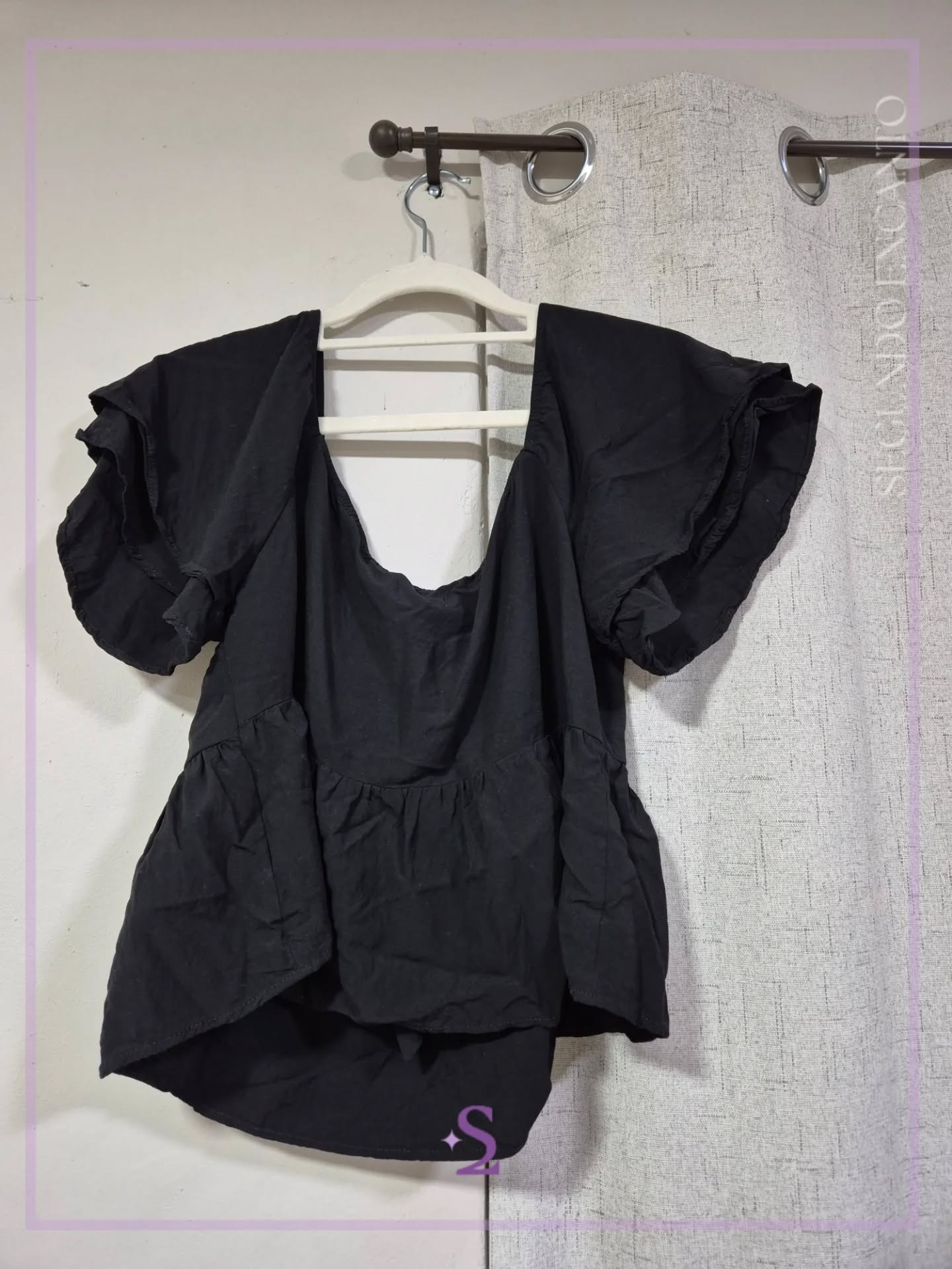 Blusa negra con escote M/L - Image 6