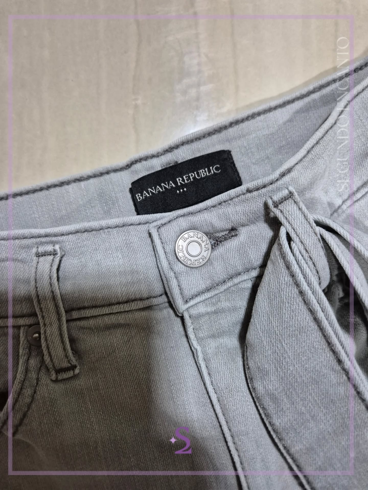 Short gris mezclilla con cinturon talla 27/4 M - Image 2