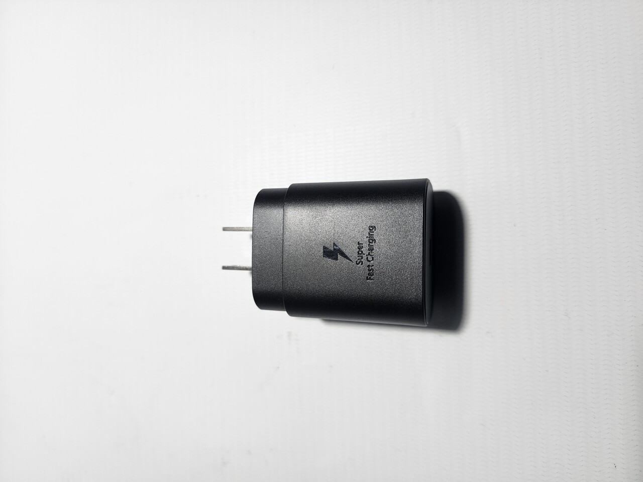 Cargador 25W Súper Rápido USB-C |Calidad Premium | Incluye Adaptador - Image 1