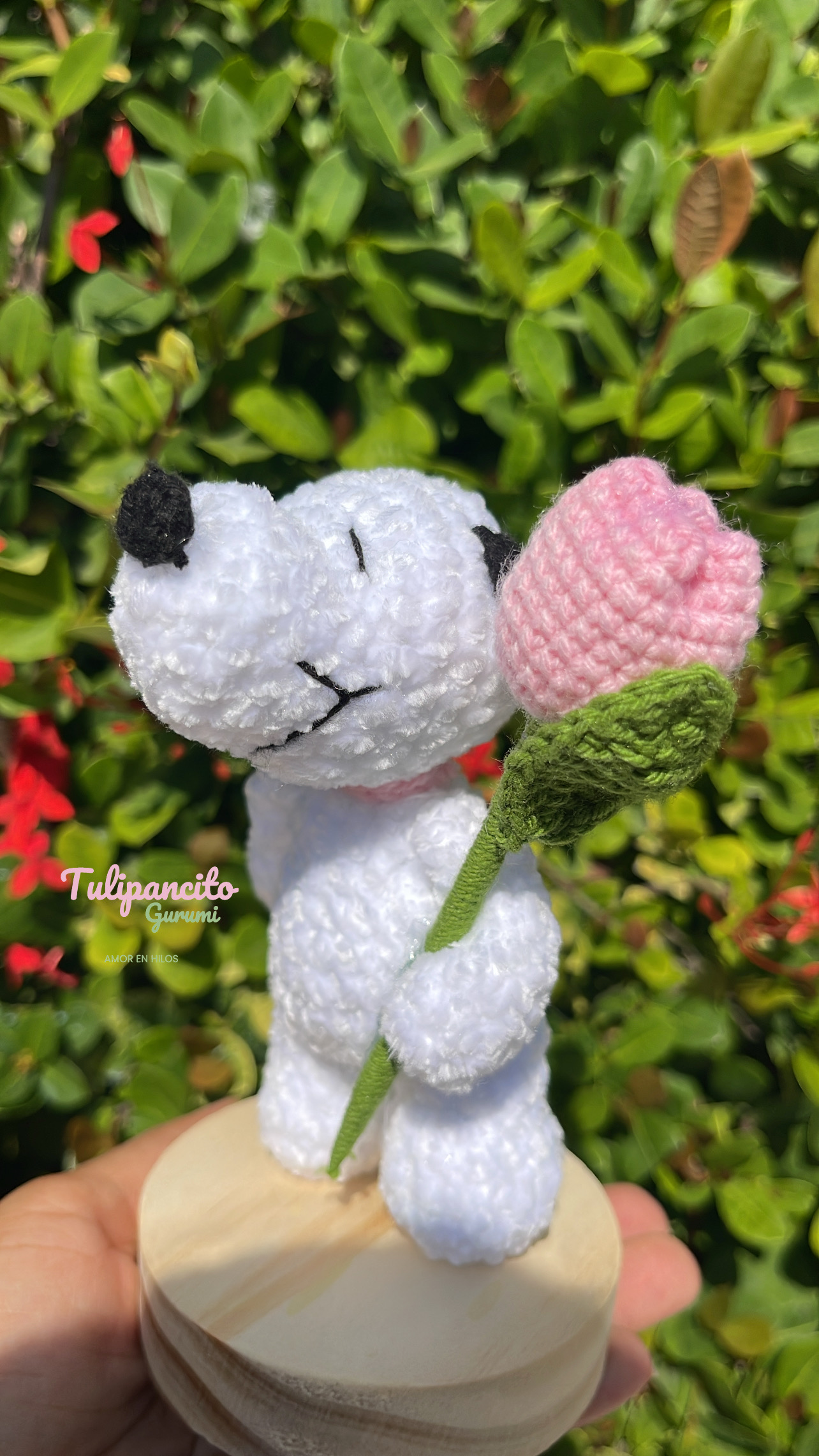 Snoopy con tulipán 🌷 - Image 1