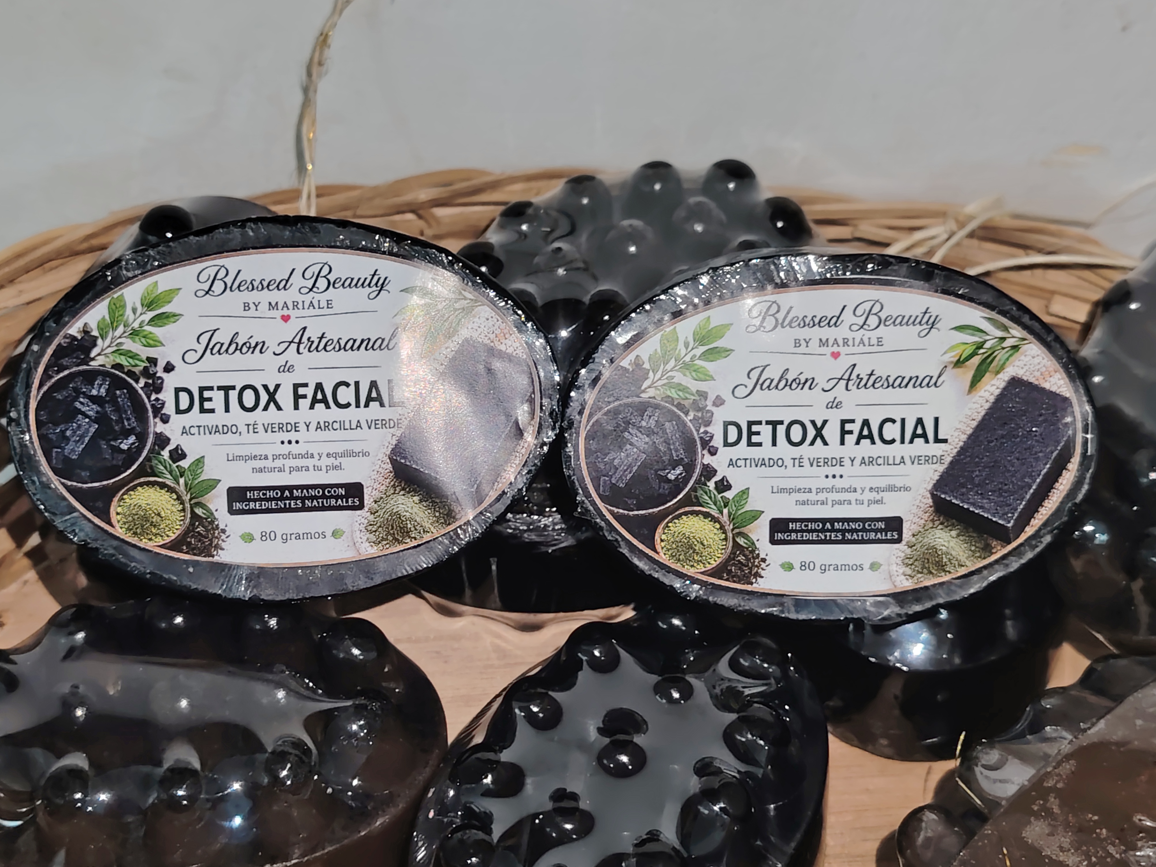 JABÓN ARTESANAL DETOX FACIAL - Image 1