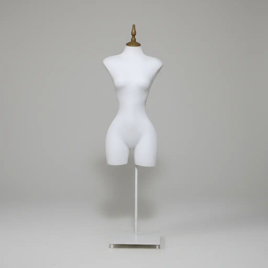 Maniquí Femenino 3/4 Tipo Buchón con Base Resistente | Negro/Blanco/Gris - Image 1