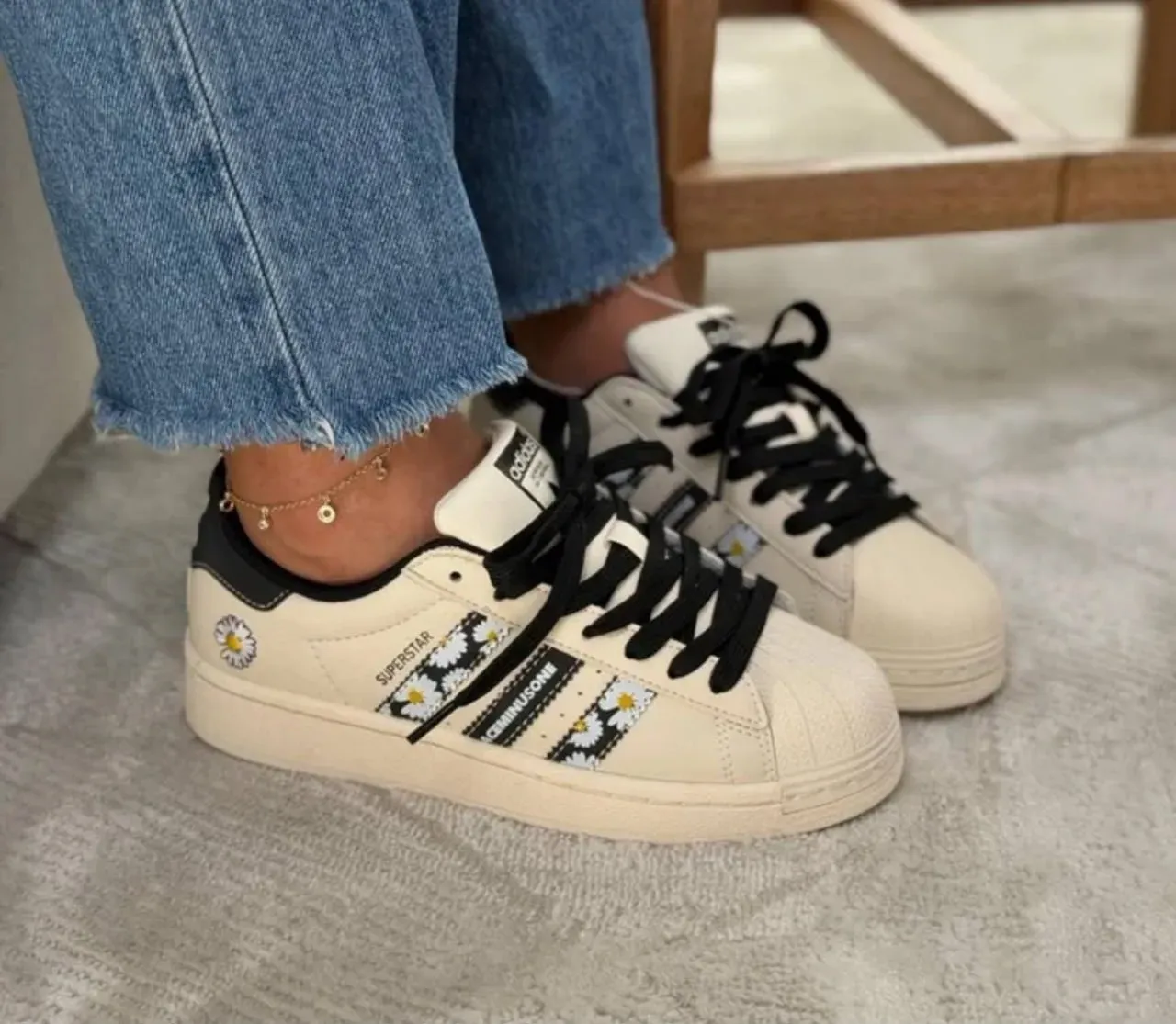 Adidas Superstar Daisy Beige
