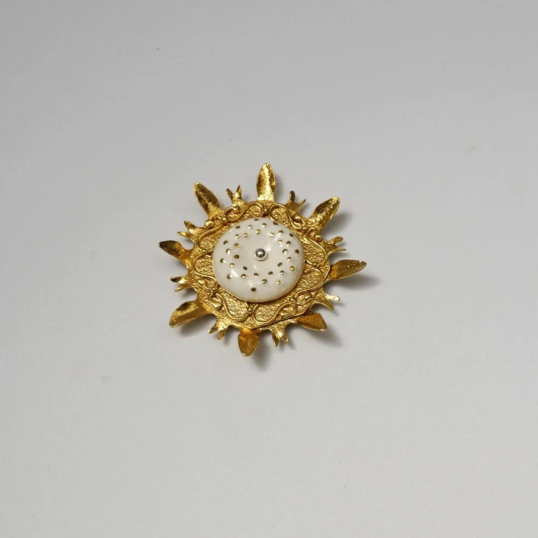 Broche radiolarios