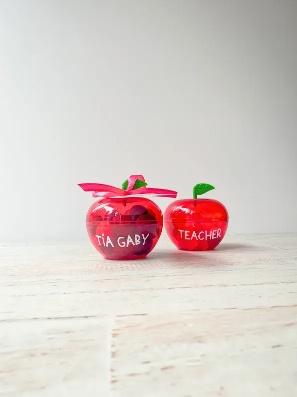 Manzana acrílica con dulces - personalizada - Image 1