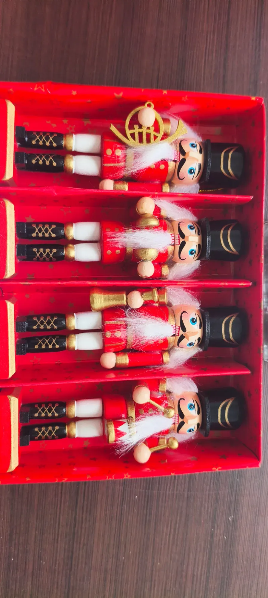 Cascanueces de madera 