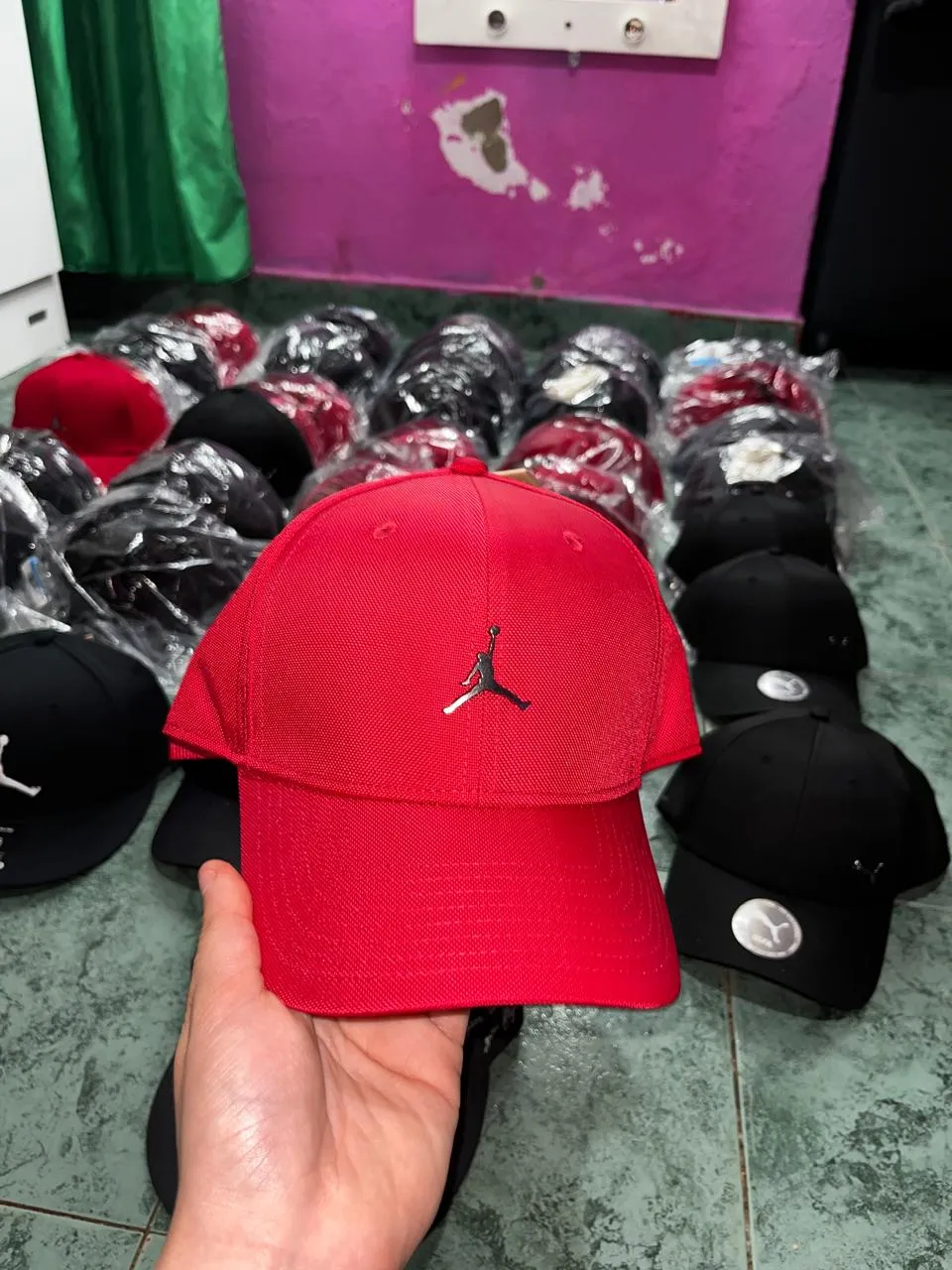 JORDAN CHAPITA CURVA ROJA