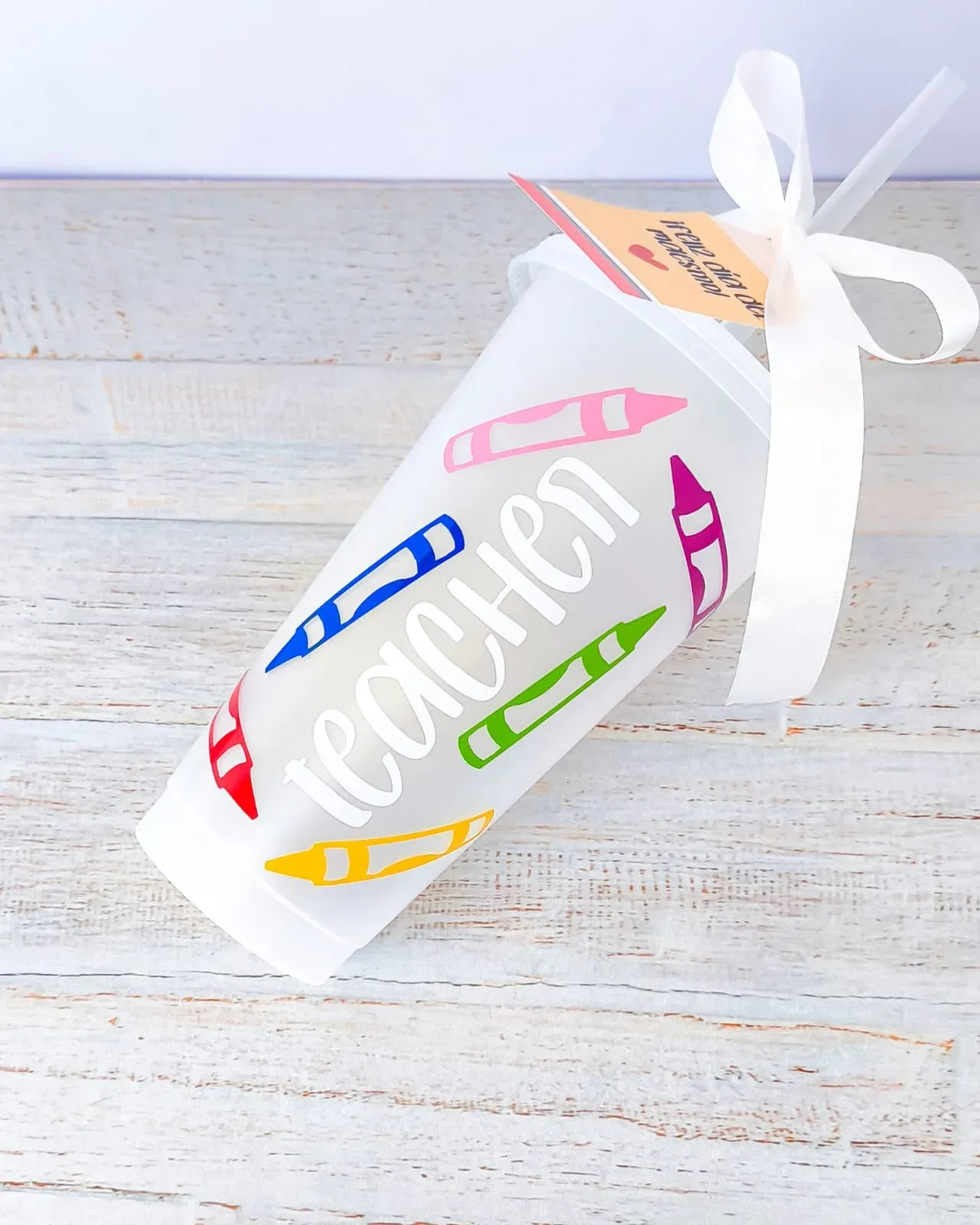 Tumbler "Crayons all over" - Personalizado - Image 1