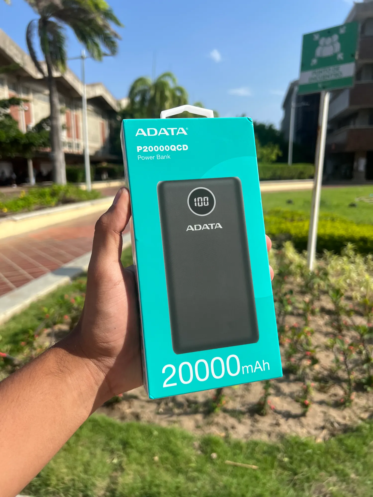 Power Bank ADATA 20000mAh — Carga Rápida - Image 1