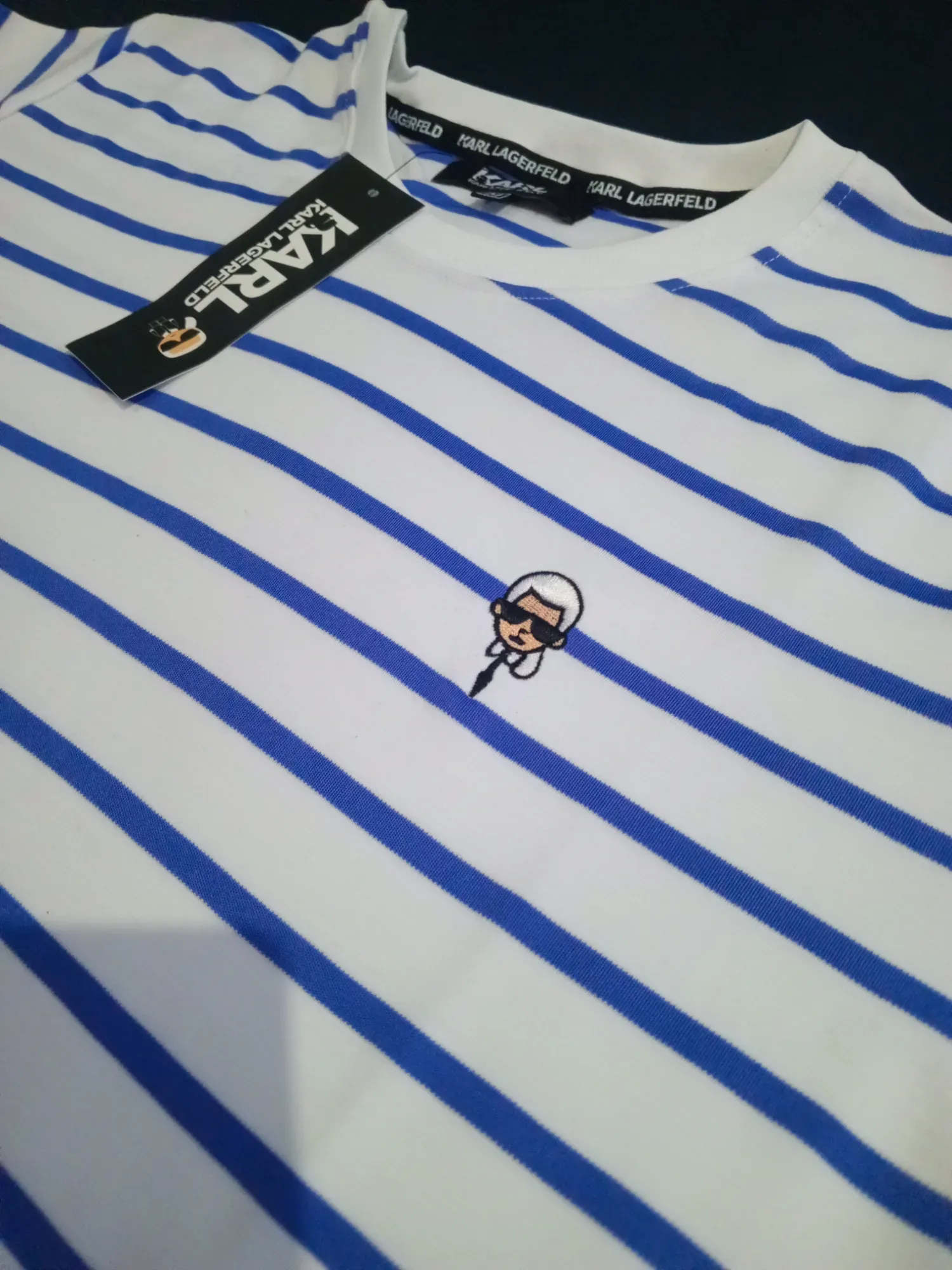 CAMISA CON RAYAS 