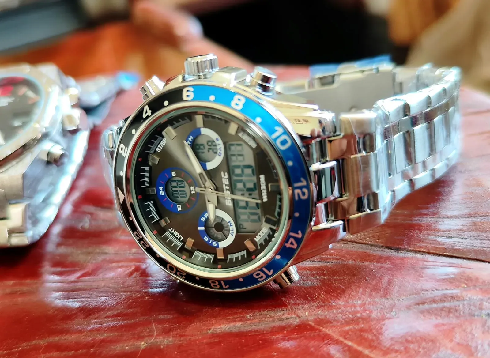 Reloj Bistec Dual Premium – Acero Inoxidable WR 30M