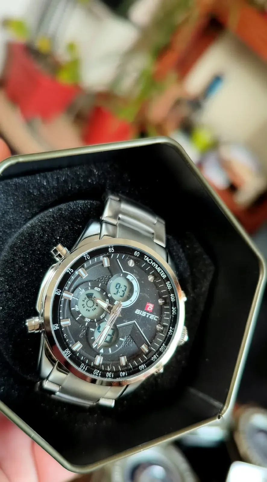 Reloj Bistec Dual Chrono Tachymeter – Dial Negro Texturizado (Estilo Deportivo Elegante)