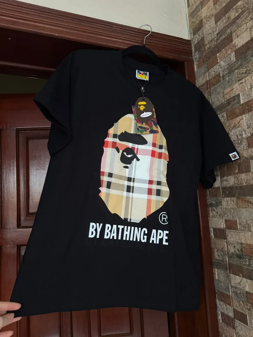 T-shirt bape x burberry