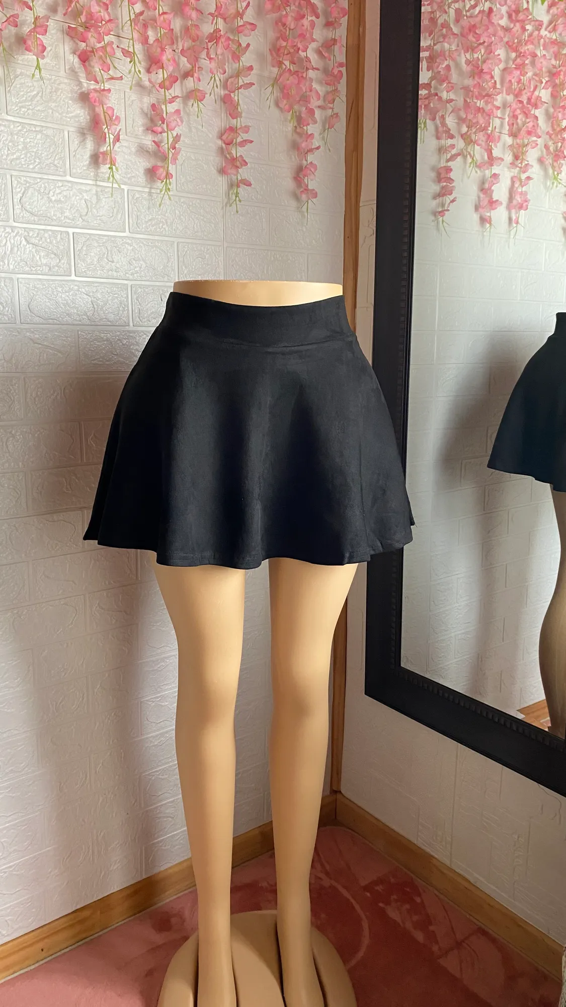 Falda Short Gamuza
