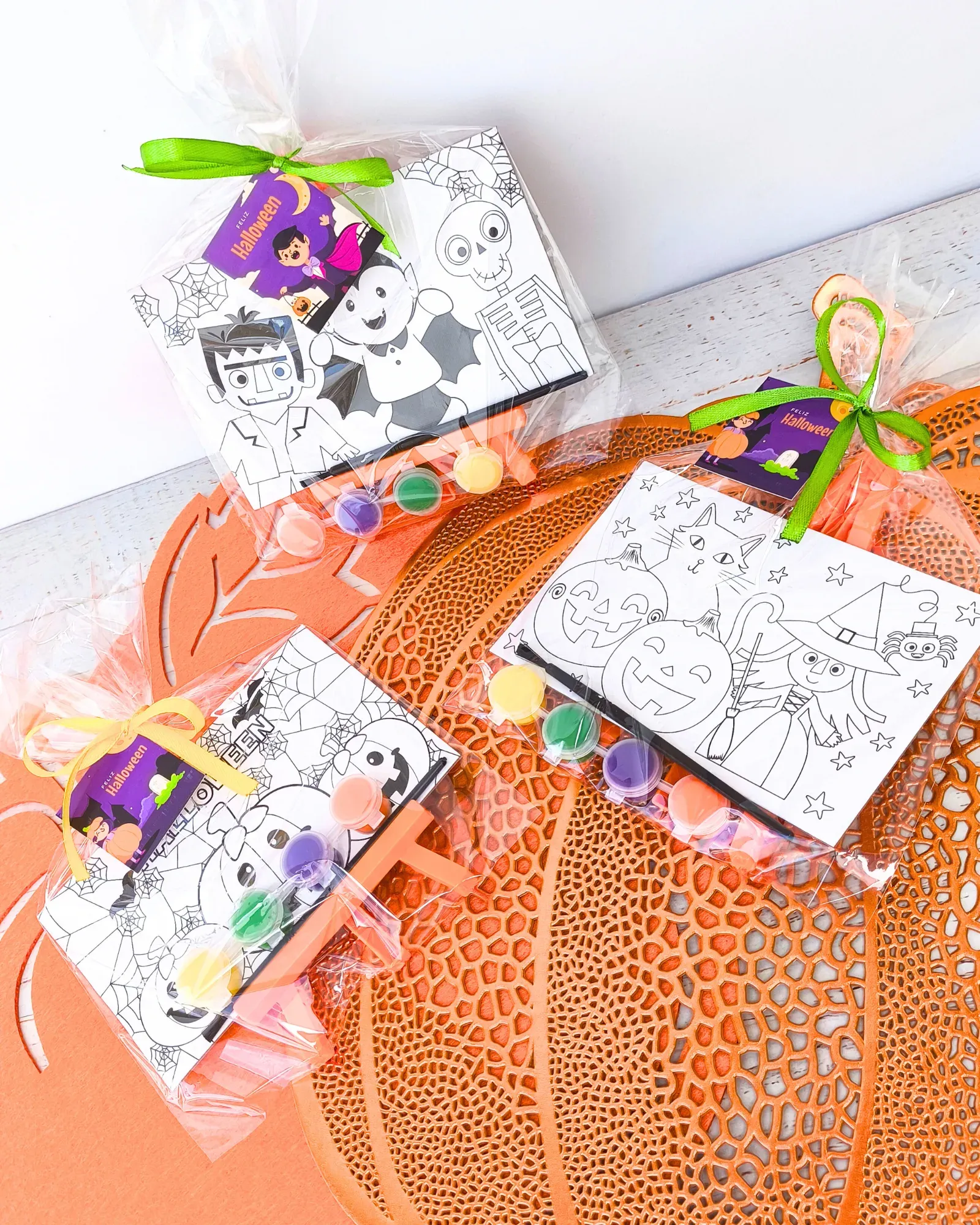 Kit para pintar tus: Cuadros de Halloween - imagen 1