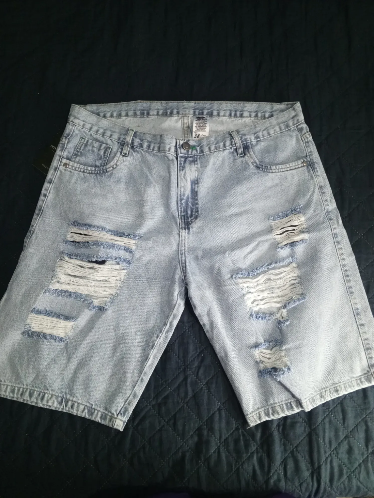 BERMUDAS