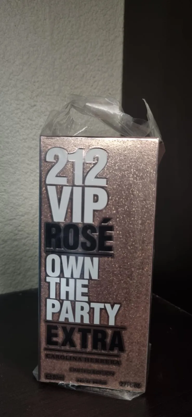 212 VIP Rosé Own the Party Extra — Carolina Herrera, edición limitada 