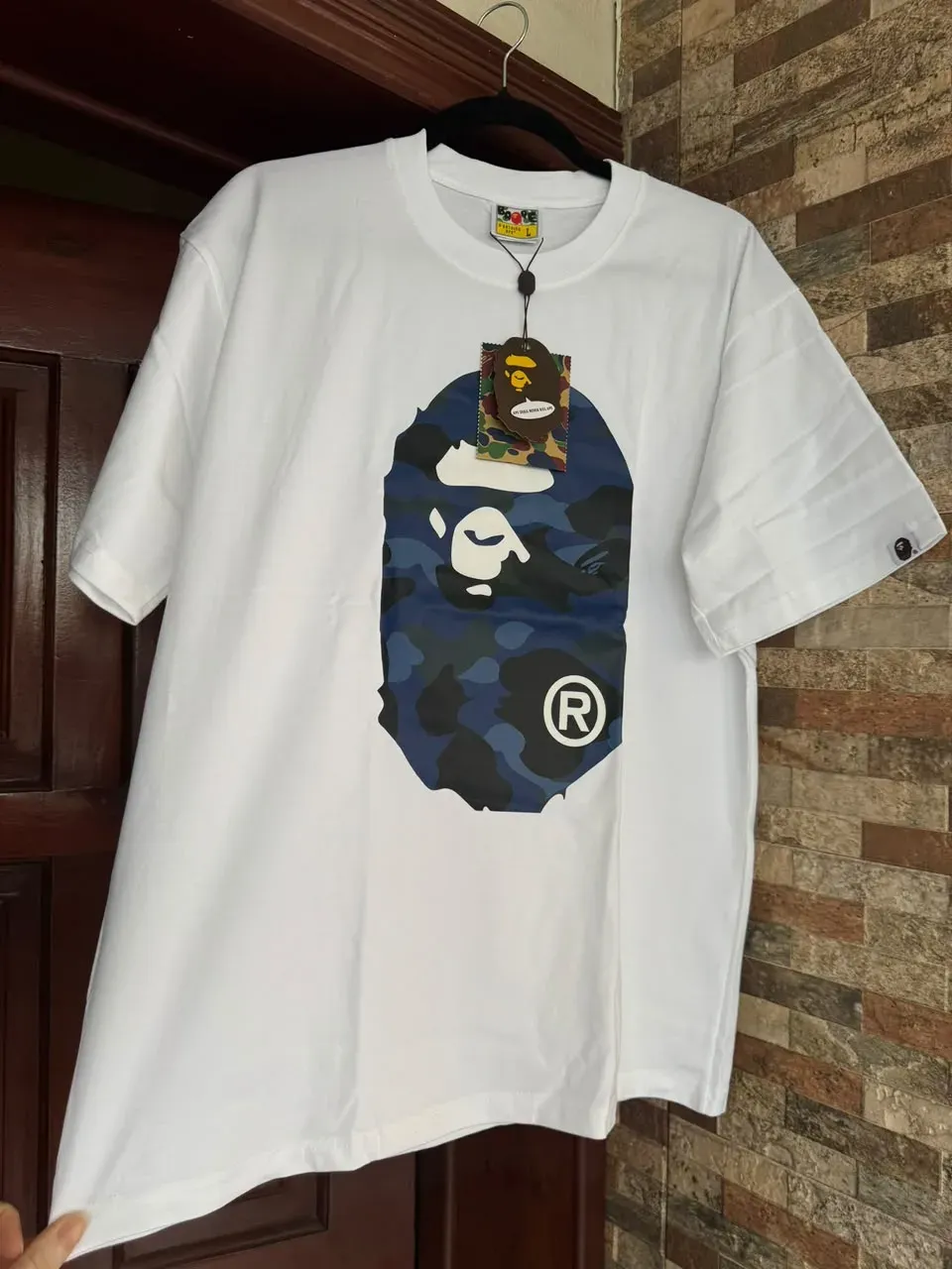 T-shirt bape