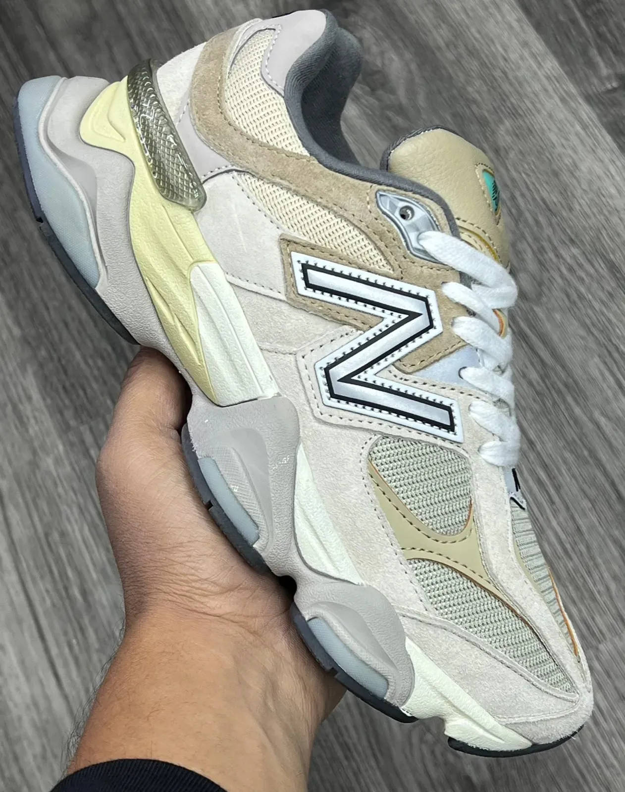 New Balance 9060 Beige Cream