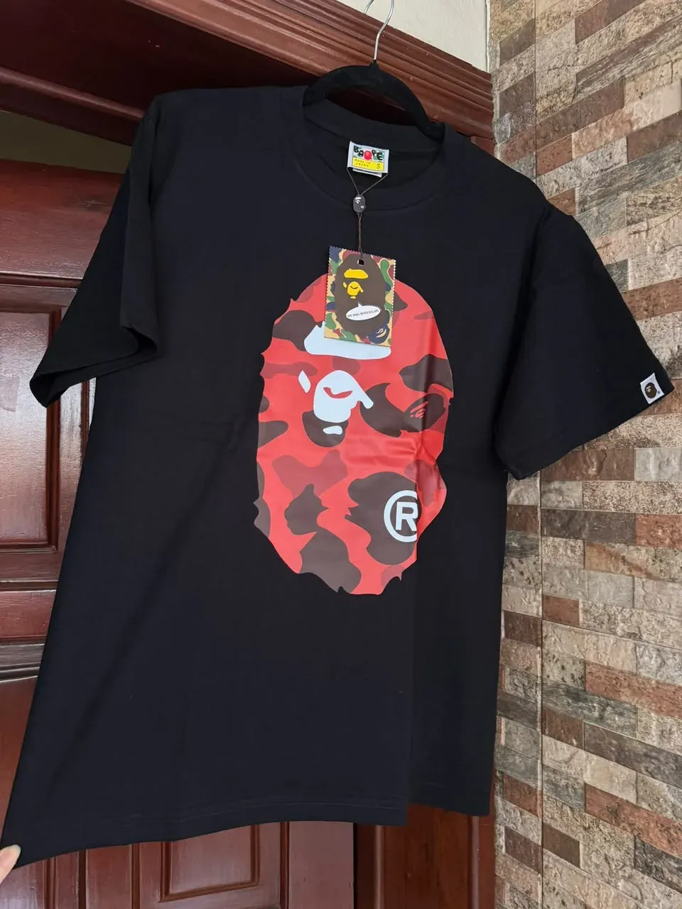 T-shirt bape