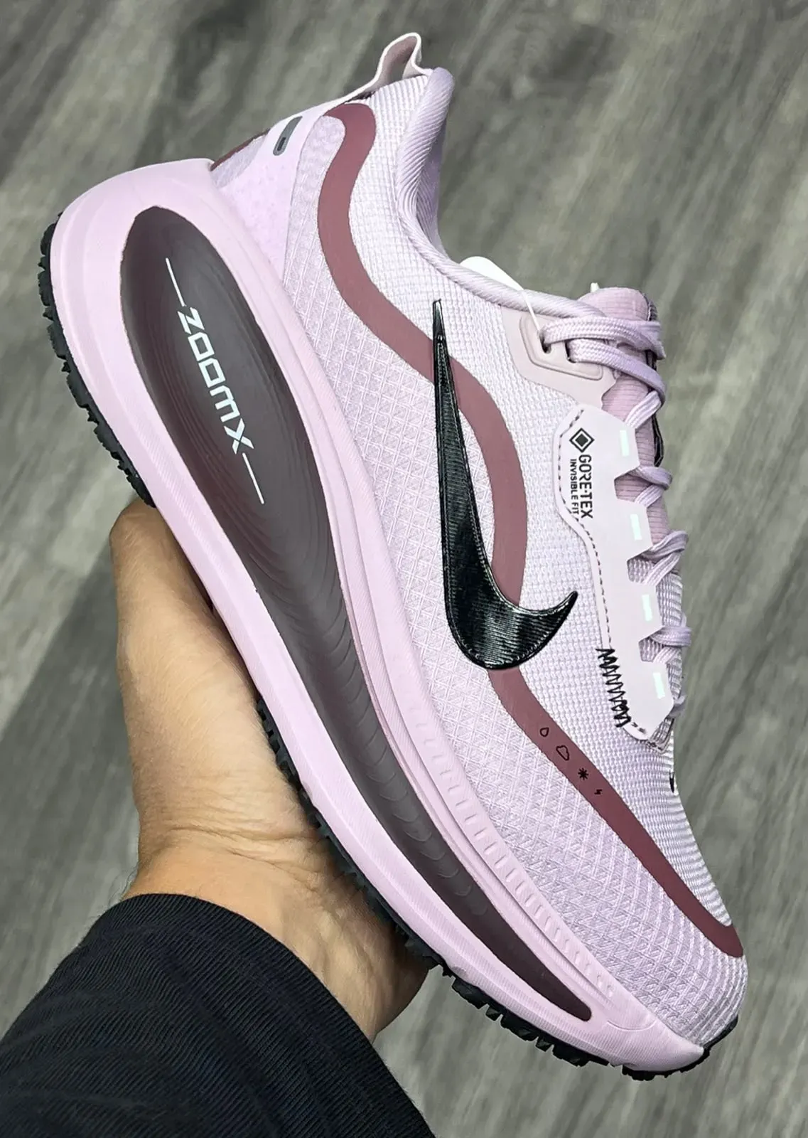 Nike ZoomX GORE-TEX Rosa