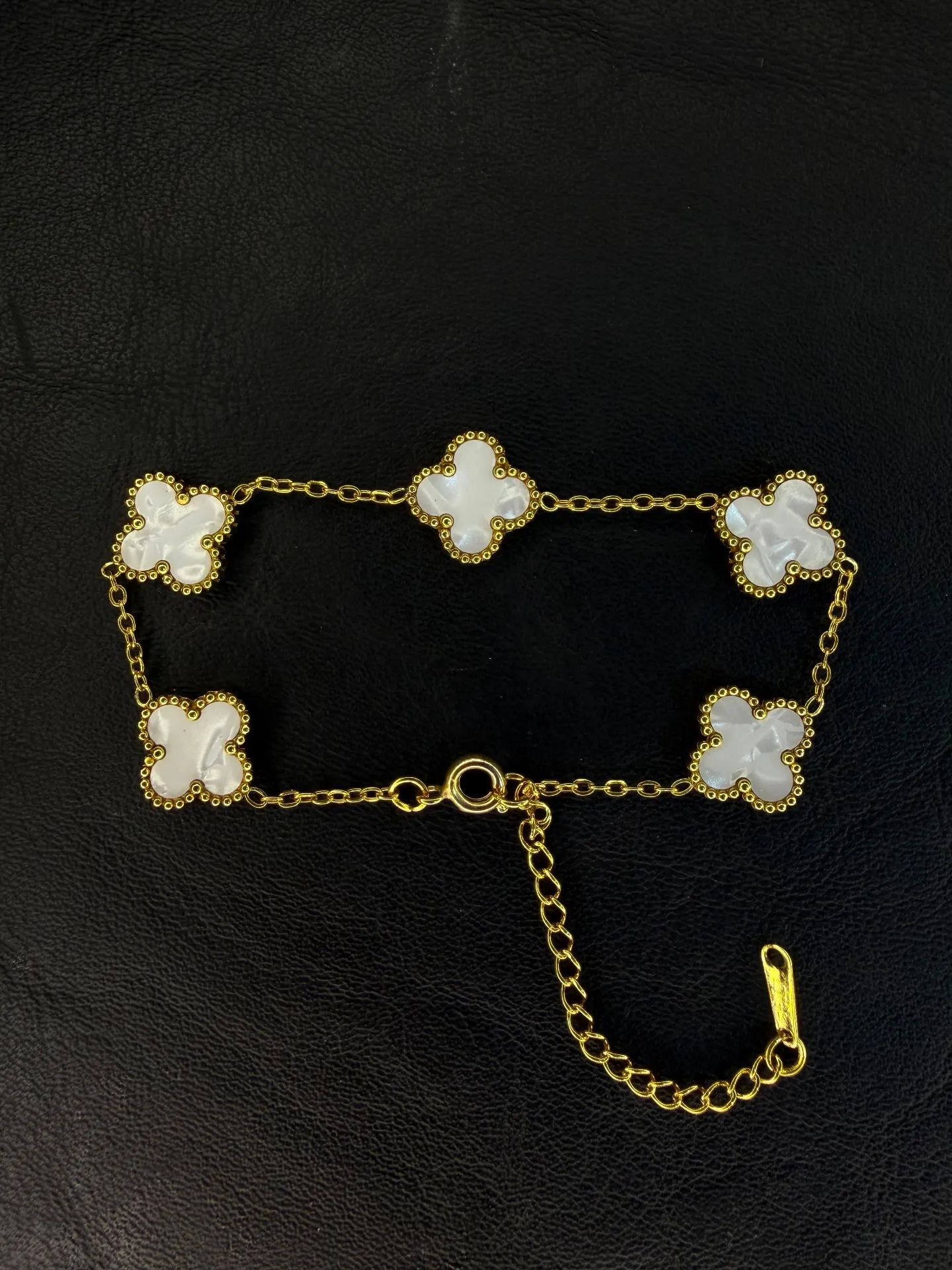 Pulsera van cleef blanca